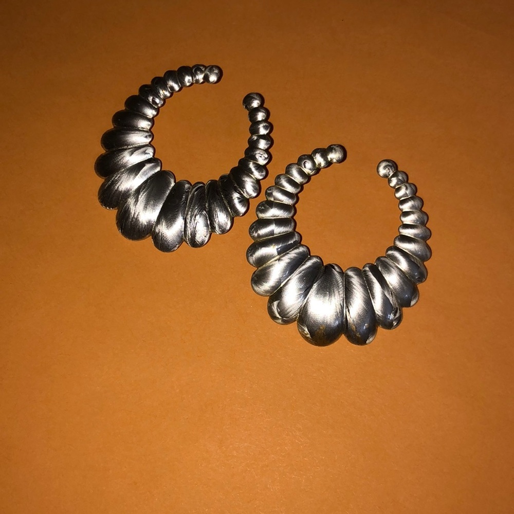 Silver shell earrings